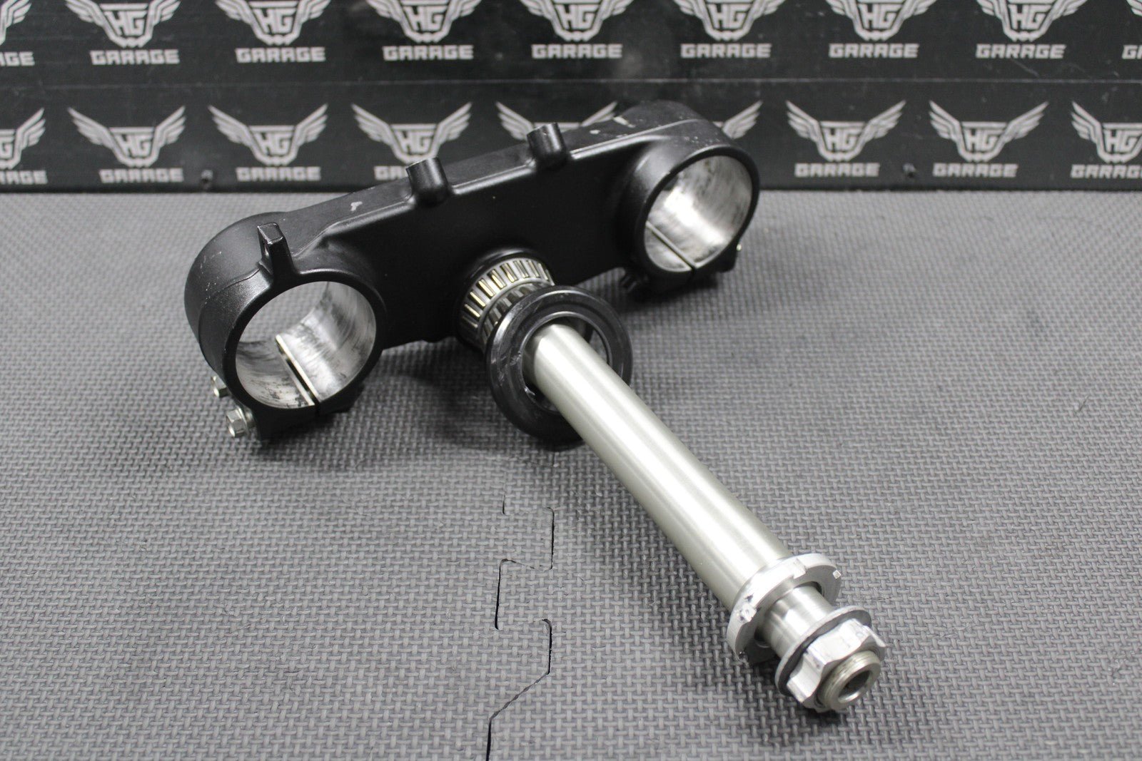 2019 SUZUKI RMZ250 OEM FRONT FORK CLAMP LOWER TRIPLE TREE STEM 51410 - 46K00 - hggarage