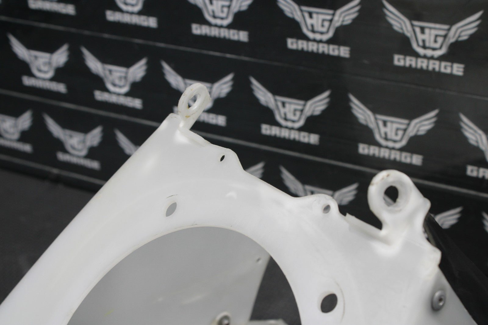 1999 HONDA CR125R OEM AIR CLEANER FILTER BOX WHITE 17210 - KZ4 - J01 - hggarage