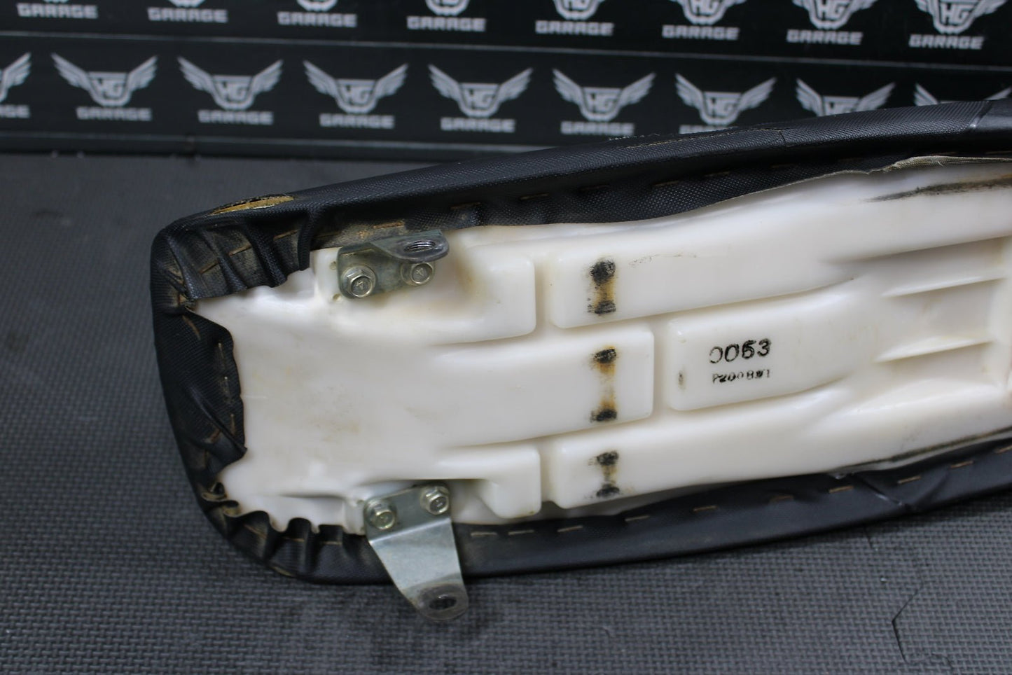 2008 KAWASAKI KX100 KX85 OEM SEAT SADDLE 53066 - 0053 - MA - hggarage