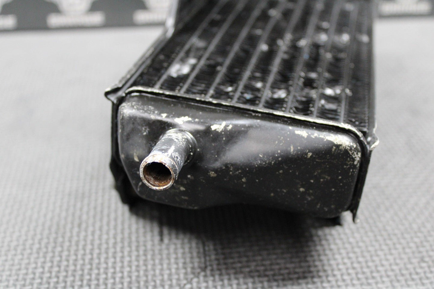 1987 1988 HONDA CR125R OEM RIGHT SIDE FILL RADIATOR COOLER 19010 - KS6 - 700 NICE! - hggarage