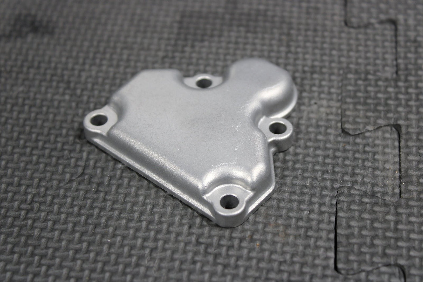 1998 KAWASAKI KX250 OEM ENGINE POWER VALVE COVER 14090 - 1219 14091 - 019 - hggarage