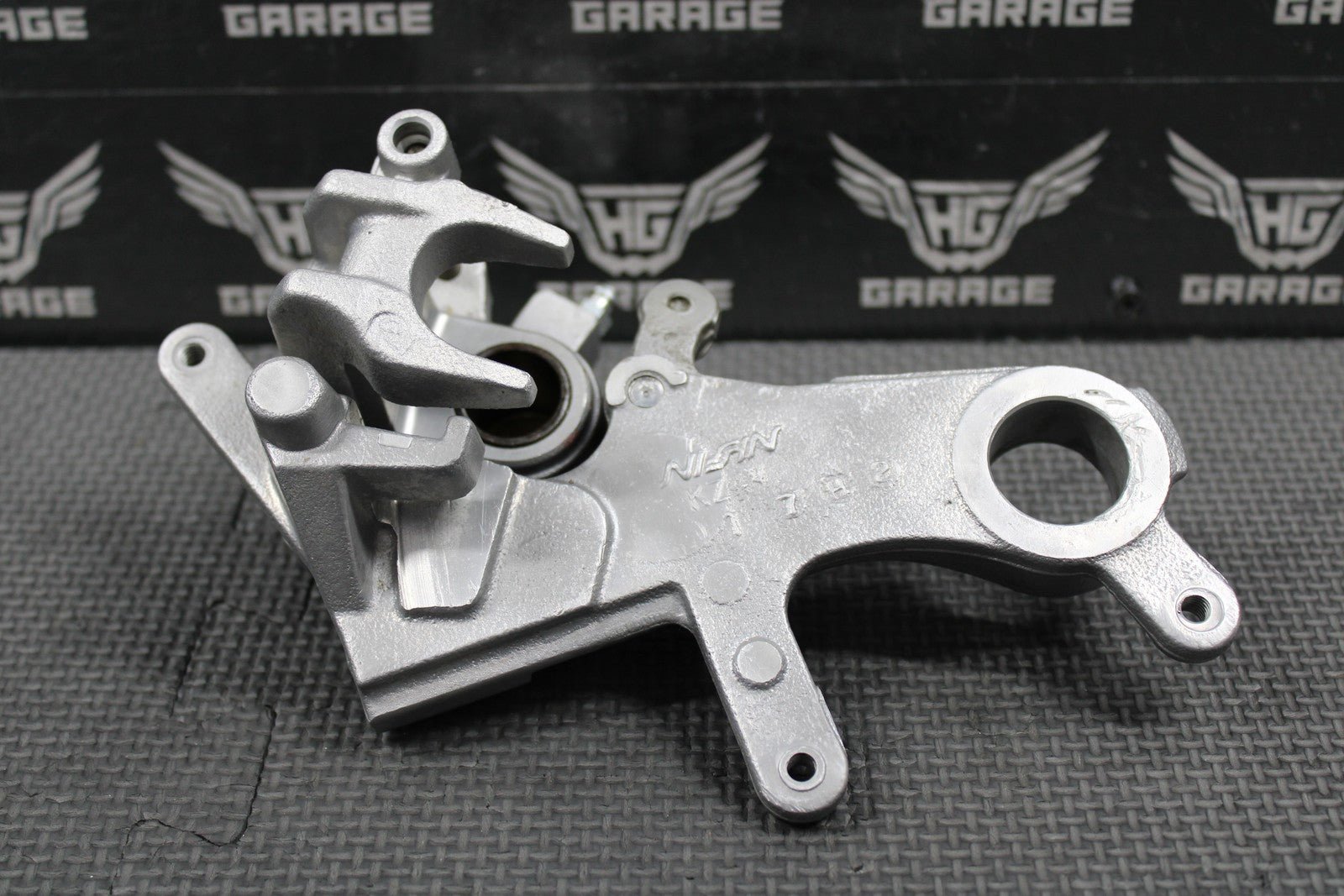 2008 HONDA 05 - 17 CRF250R 05 - 07 CR250R OEM REAR BACK BRAKE CALIPER 43150 - KRN - 711 - hggarage
