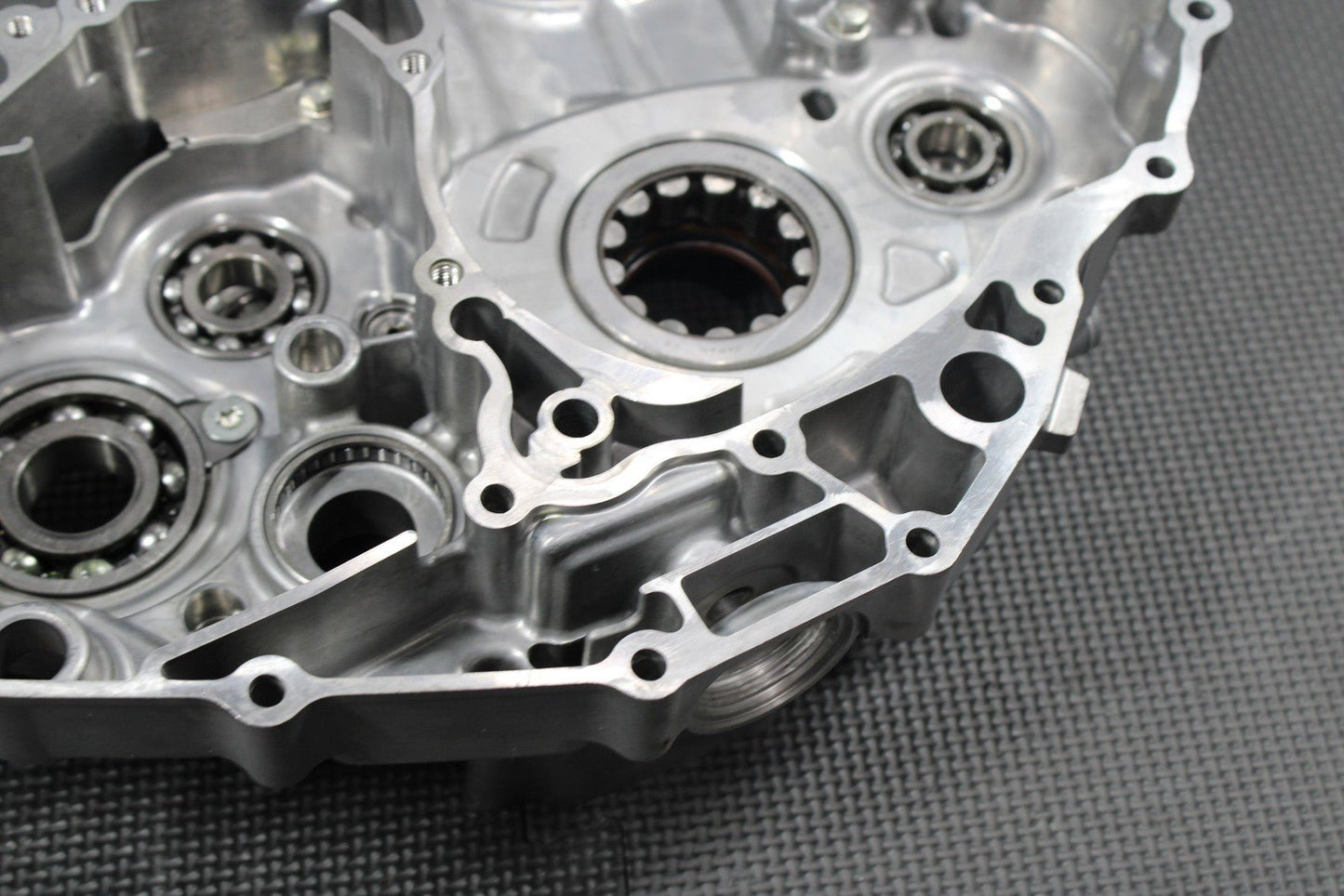 2019 HONDA 19 - 20 CRF450RX OEM LEFT ENGINE MOTOR CRANKCASE CRANK NEEDS REPAIR! - hggarage