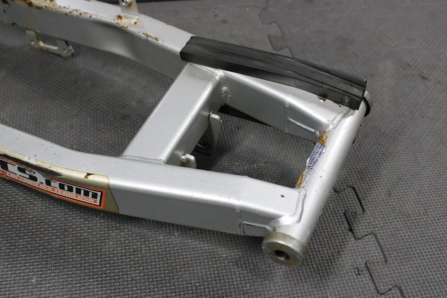 2002 Yamaha TTR125 TTR125E OEM Small Wheel 14" Swingarm Swing Arm Suspension - hggarage