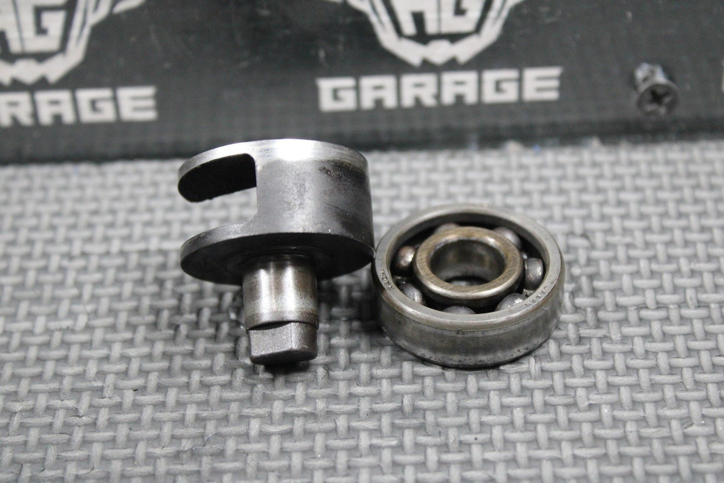 1999 SUZUKI 99 - 00 RM250 OEM MODEL X Y POWER VALVE EXHAUST RH SIDE 11255 - 37E31 - hggarage