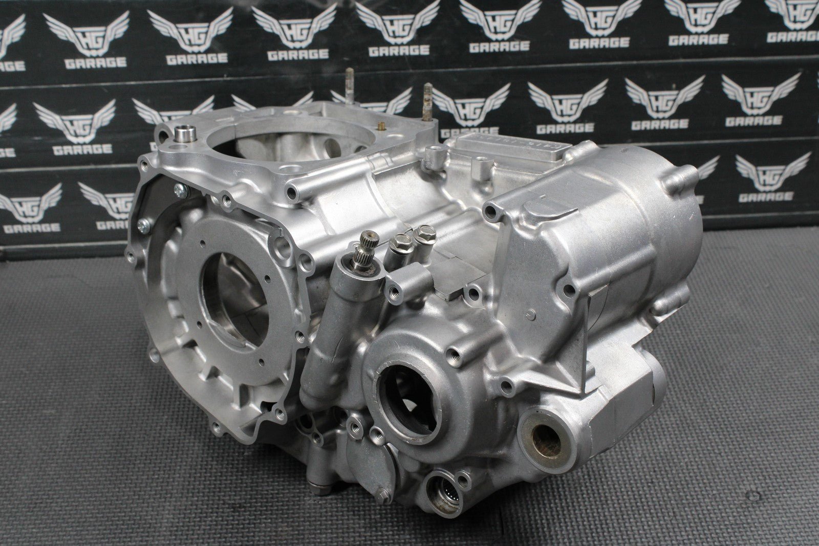2000 SUZUKI DRZ400 OEM LEFT RIGHT ENGINE MOTOR CRANKCASE CASES HALFS BLOCK GOOD! - hggarage
