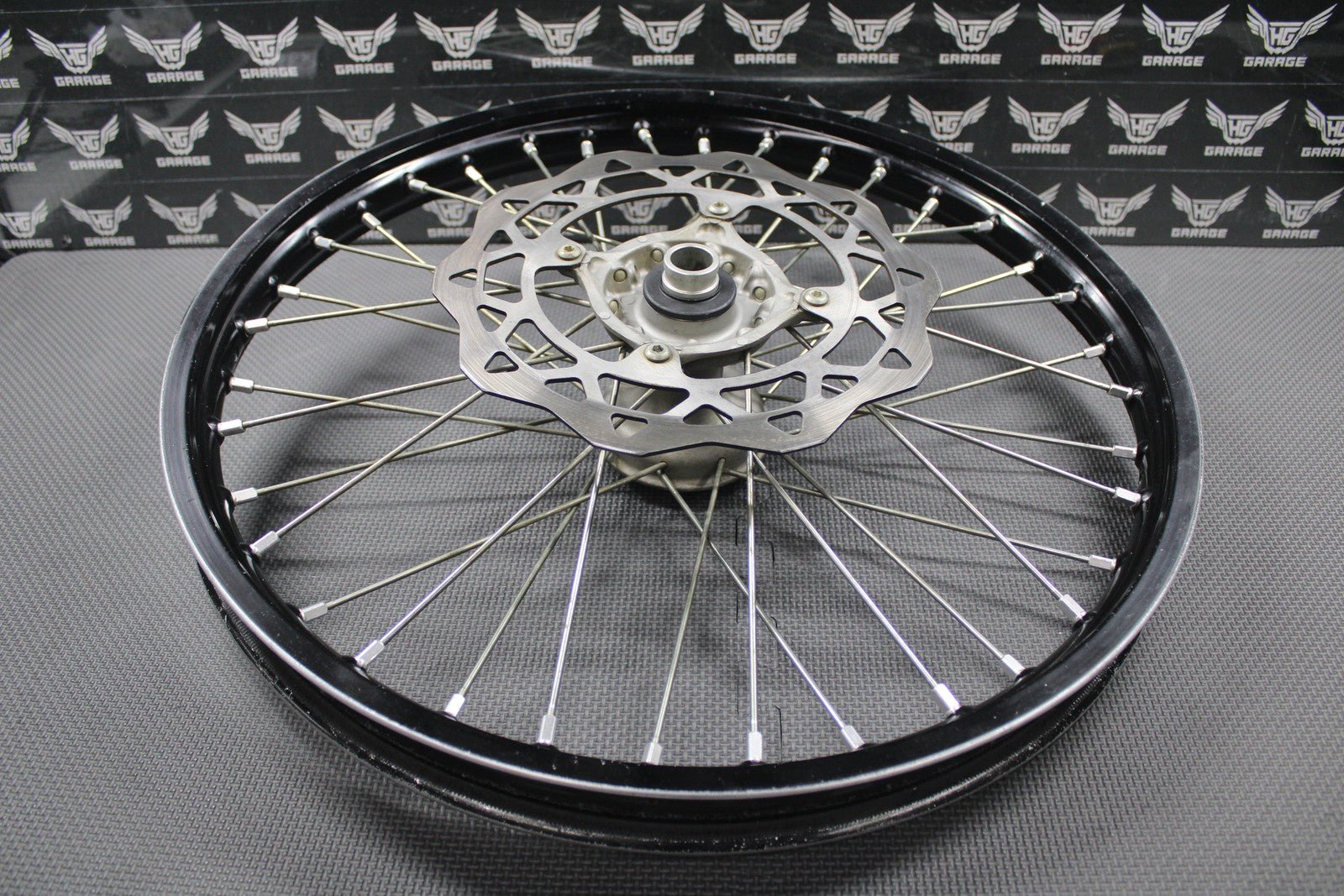 2020 SUZUKI RMZ250 RMZ450 OEM BLACK FRONT WHEEL RIM HUB ROTOR 54100 - 37K00 GOOD! - hggarage