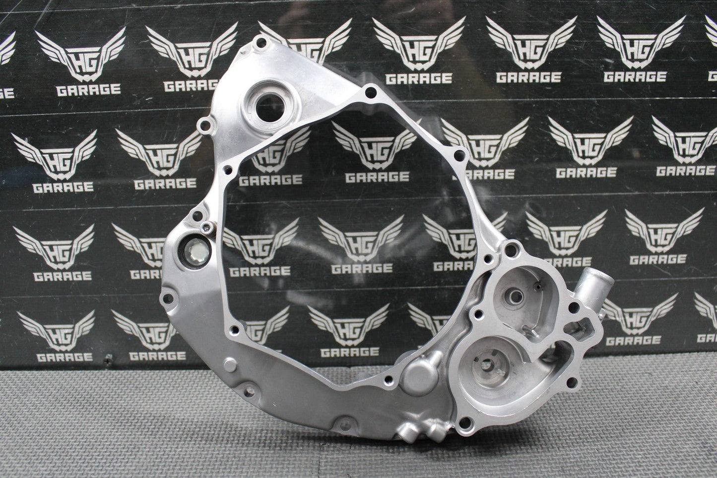 2020 SUZUKI 19 - 25 RMZ250 OEM RIGHT CRANKCASE INNER CLUTCH COVER 11340 - 49H10 GOOD - hggarage