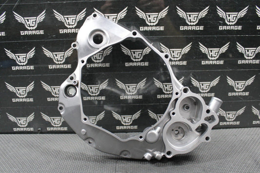 2020 SUZUKI 19 - 25 RMZ250 OEM RIGHT CRANKCASE INNER CLUTCH COVER 11340 - 49H10 GOOD - hggarage