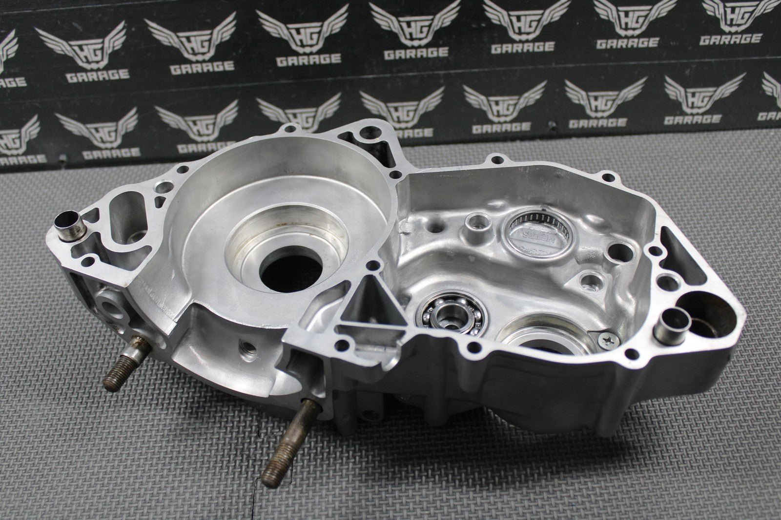 2000 2001 HONDA CR250R OEM LEFT ENGINE CRANKCASE CRANK CASE 11200 - KZ3 - P00 NICE!! - hggarage