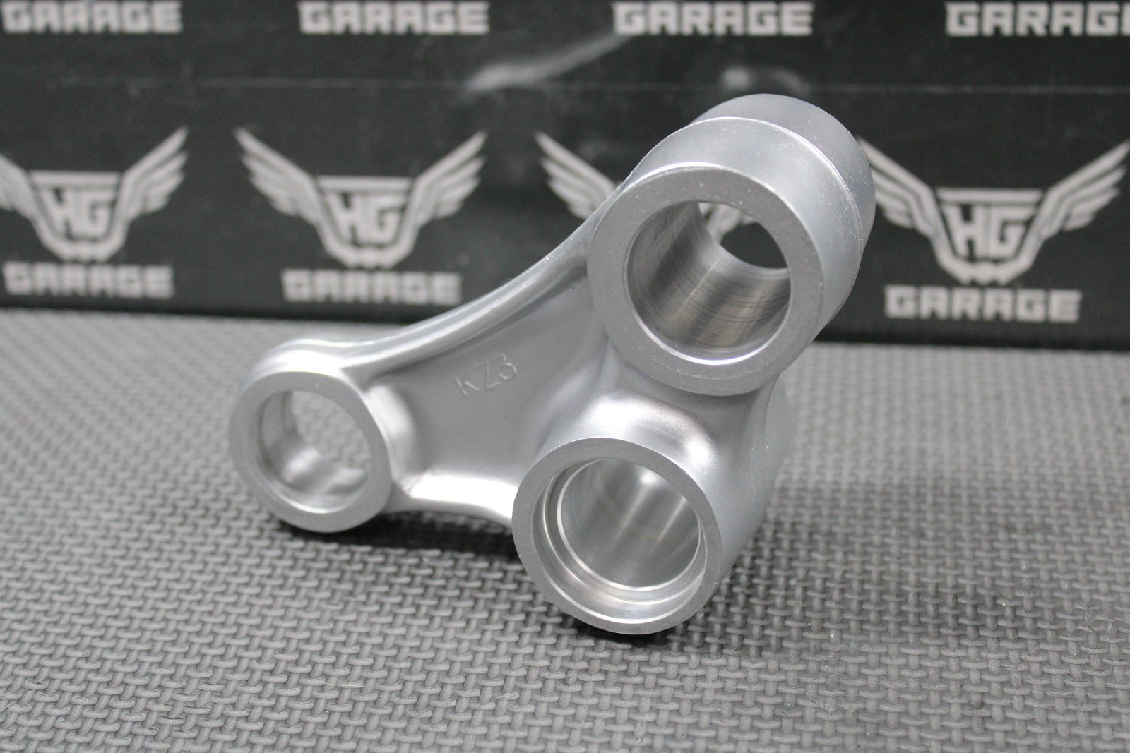 2001 96 - 01 HONDA CR500R OEM REAR SHOCK LINKAGE CUSHION ARM 52465 - MAC - 740 NICE! - hggarage