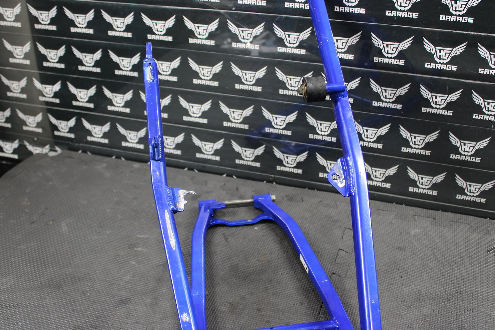2000 YAMAHA 2001 YZ250F 2000 2001 YZ426F OEM REAR BACK SUB FRAME SUBFRAME - hggarage