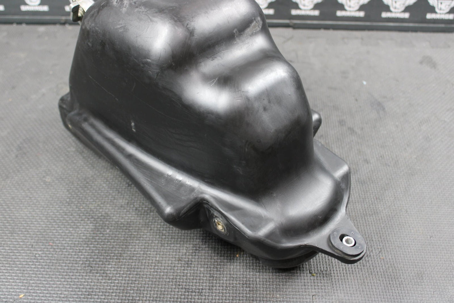 2008 SUZUKI RMZ250 OEM GAS FUEL TANK CELL PETROL RESERVOIR 44110 - 10H00 - YBH - hggarage