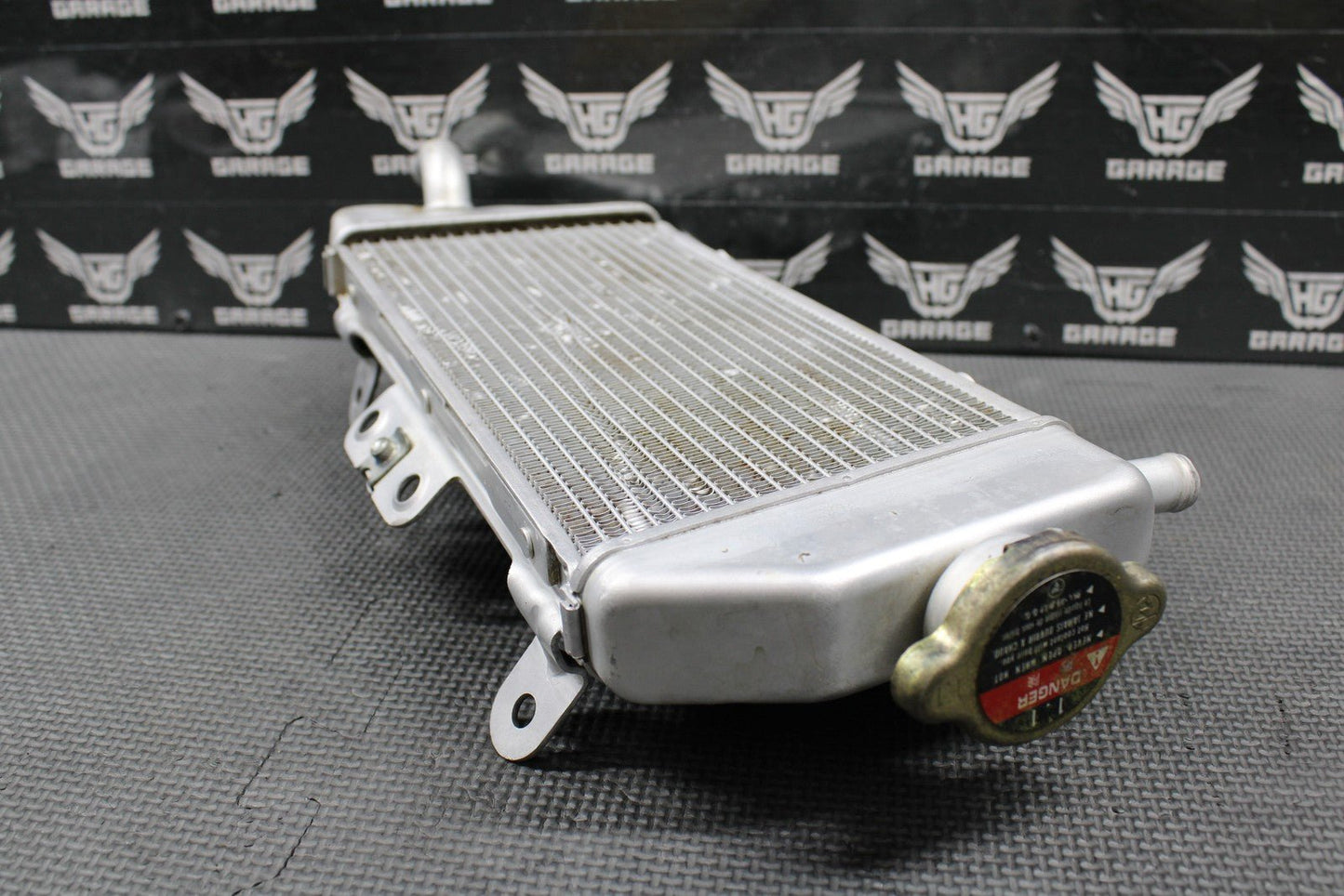 2009 YAMAHA 07 - 11 WR450F 07 - 09 YZ450F OEM RIGHT RADIATOR COOLER 2S2 - 12461 - 70 - 00 - hggarage