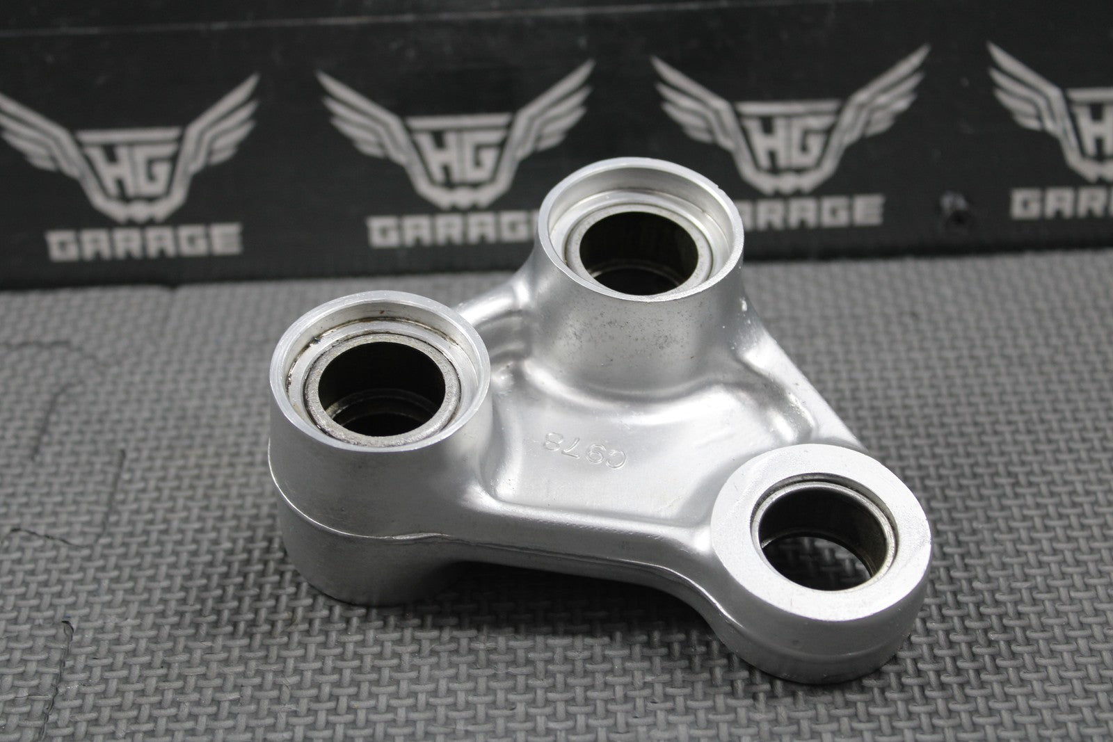 1997 HONDA CR250R OEM REAR SHOCK LINKAGE CUSHION ARM SET S52465 - KZ3 - B00 NICE! - hggarage