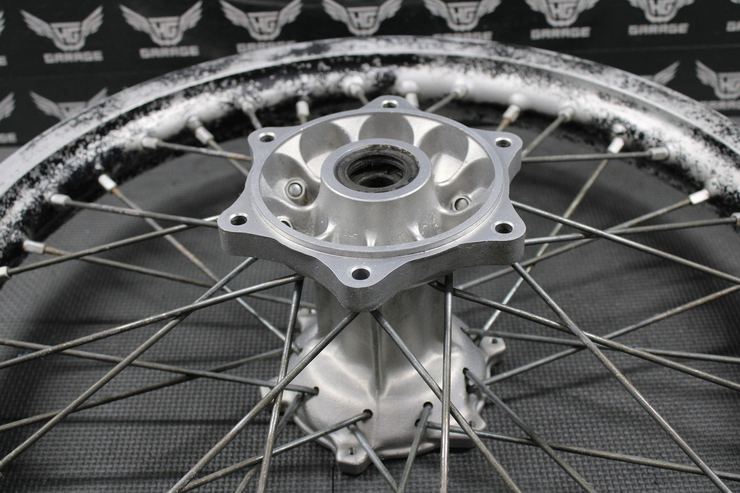 1999 SUZUKI 96 - 99 RM125 OEM 19" x 1.85" REAR BACK WHEEL RIM HUB 64111 - 43D00 - hggarage