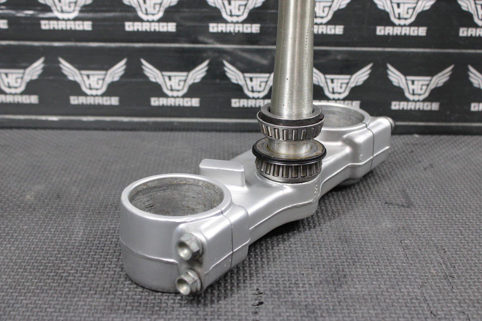 1998 HONDA CR125R OEM FRONT FORKS CLAMP LOWER TRIPLE TREE STEM 53219 - KZ4 - J00 - hggarage