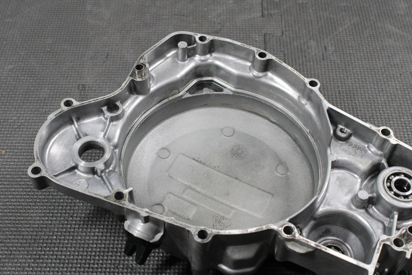 2001 YAMAHA 99 - 01 YZ250 OEM ENGINE INNER OUTER SIDE CLUTCH COVER 5CU - 15431 - 00 - 00 - hggarage