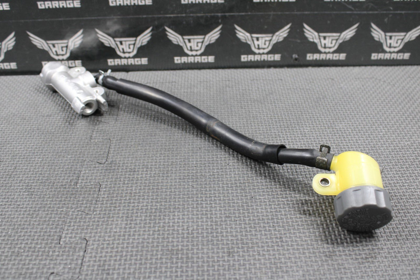 2001 HONDA 95 - 01 CR500R OEM REAR BACK BRAKE MASTER CYLINDER W RESERVOIR - hggarage