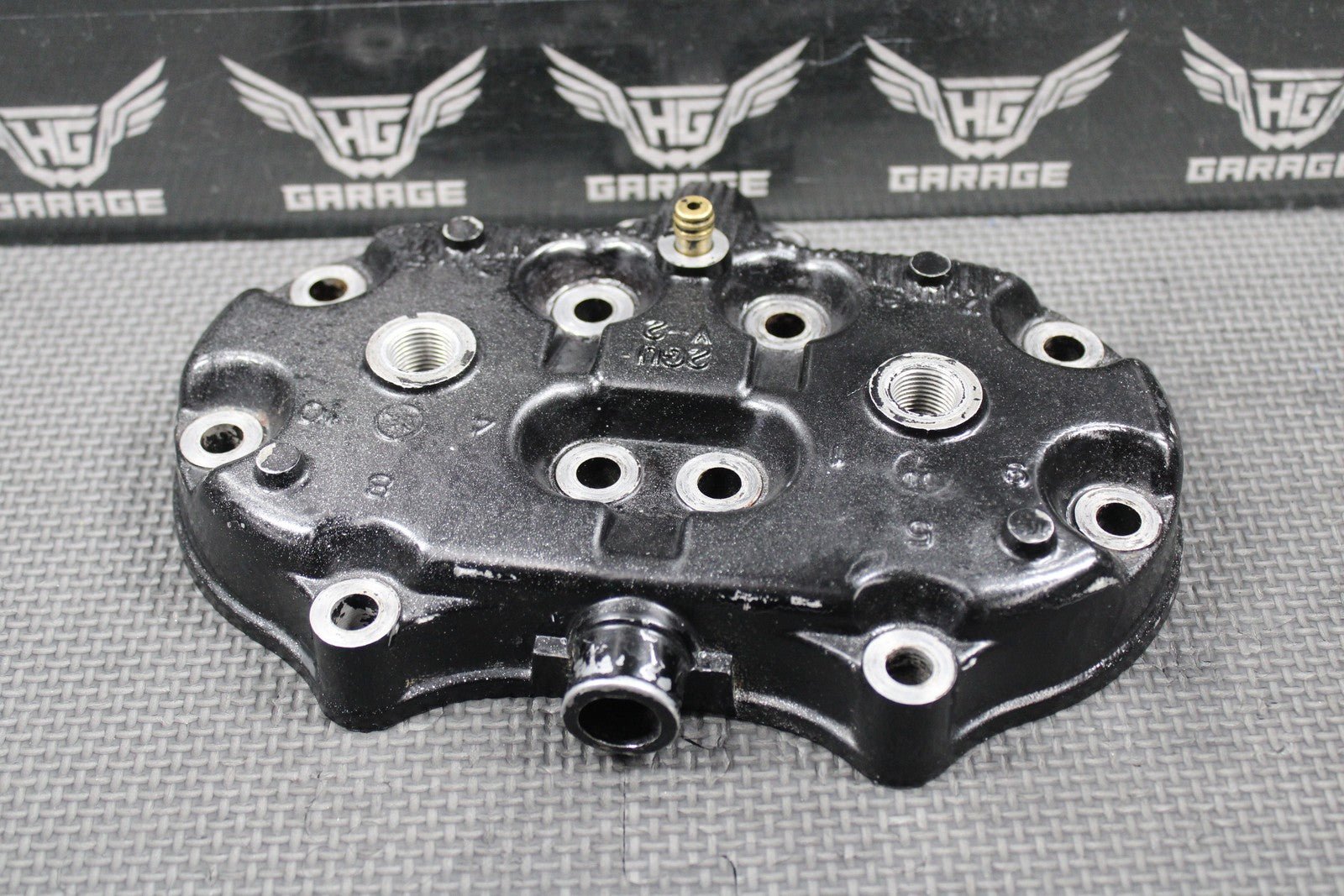2001 87 - 06 YAMAHA BANSHEE YFZ350 OEM CYLINDER HEAD CAP DOMES 2GU - 11111 - 00 - 0 - hggarage