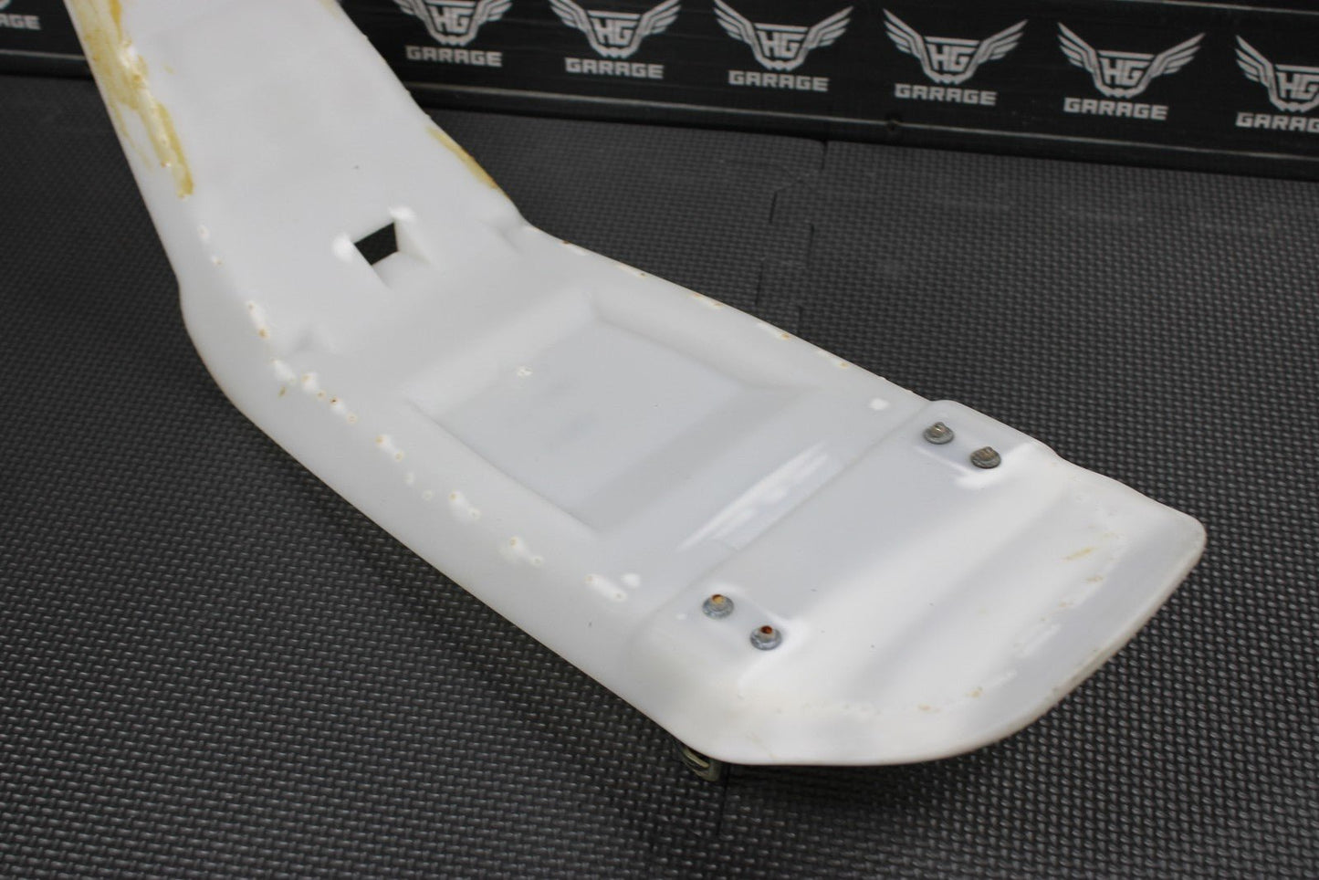 2004 KAWASAKI 00 - 09 KX65 OEM SEAT SADDLE CUSHION PLASTIC PAN TRAY 53001 - 1935 - MW - hggarage