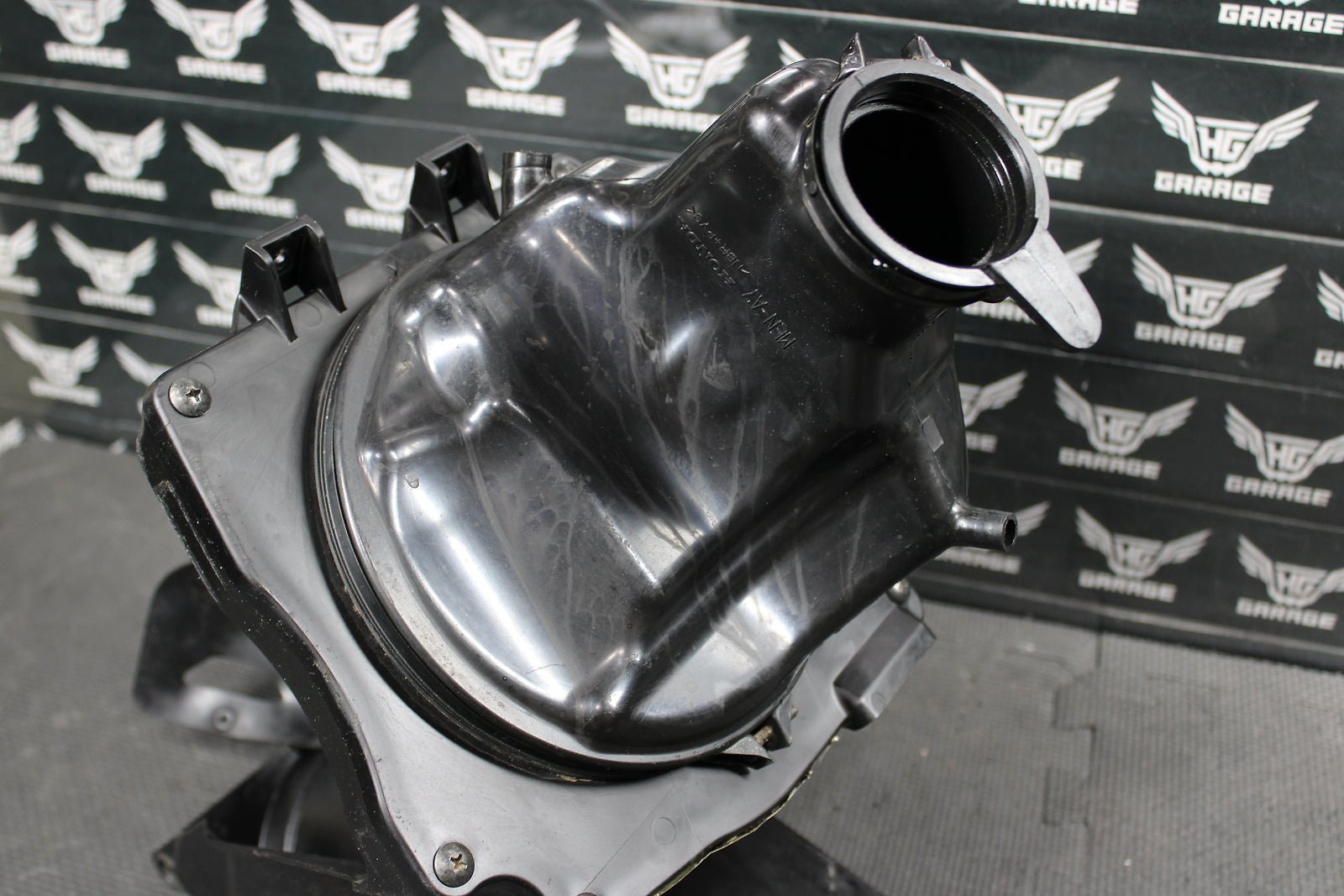 2013 HONDA CRF450R OEM AIRBOX INTAKE AIR CLEANER CASE 17210 - MEN - A70 - hggarage