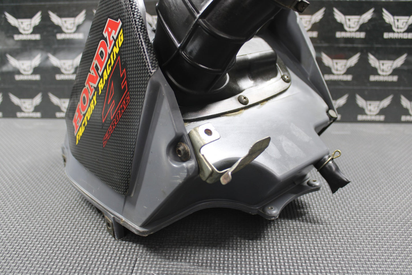 47713156