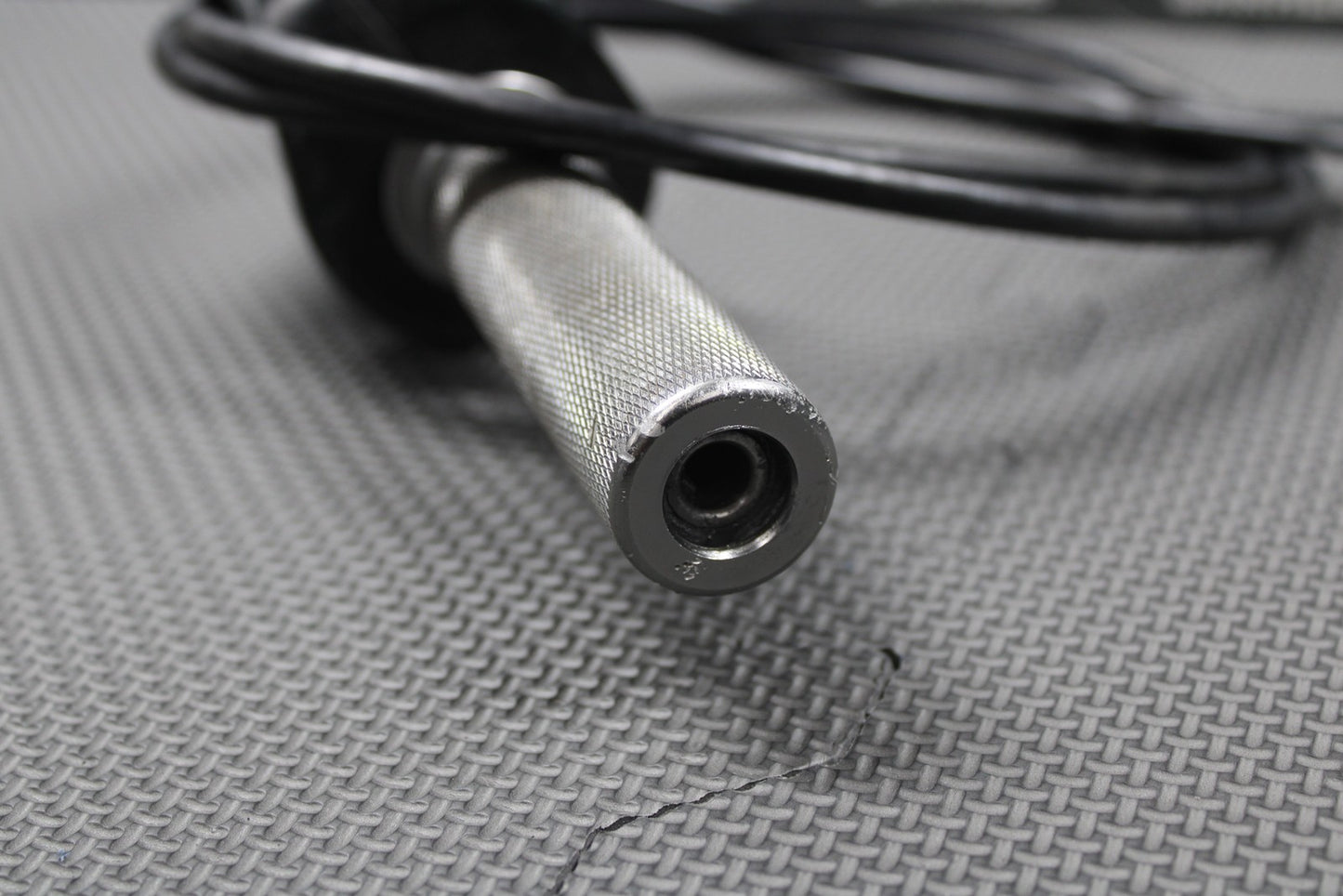 2008 07 - 09 HONDA CRF250R OEM RIGHT THROTTLE HOUSING ALUMINUM TUBE CABLES GOOD - hggarage