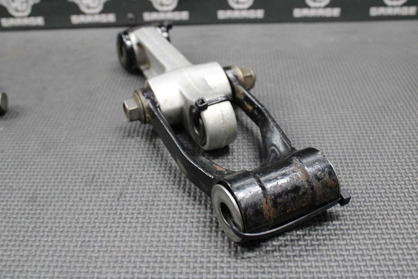 2005 2006 SUZUKI RM85 OEM REAR SHOCK SWINGARM LINKAGE ARM LEVER ROD 62600 - 03890 - hggarage