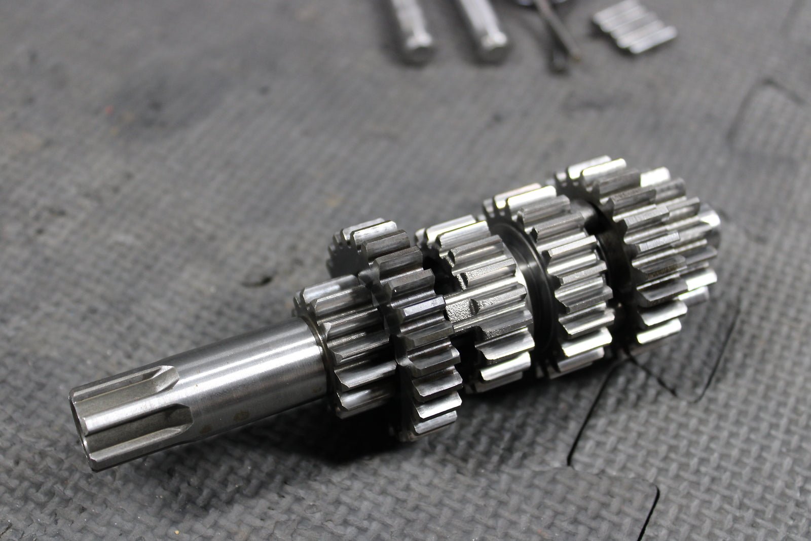 2000 Kawasaki KX65 OEM Engine Transmission Tranny Assembly Gears - hggarage
