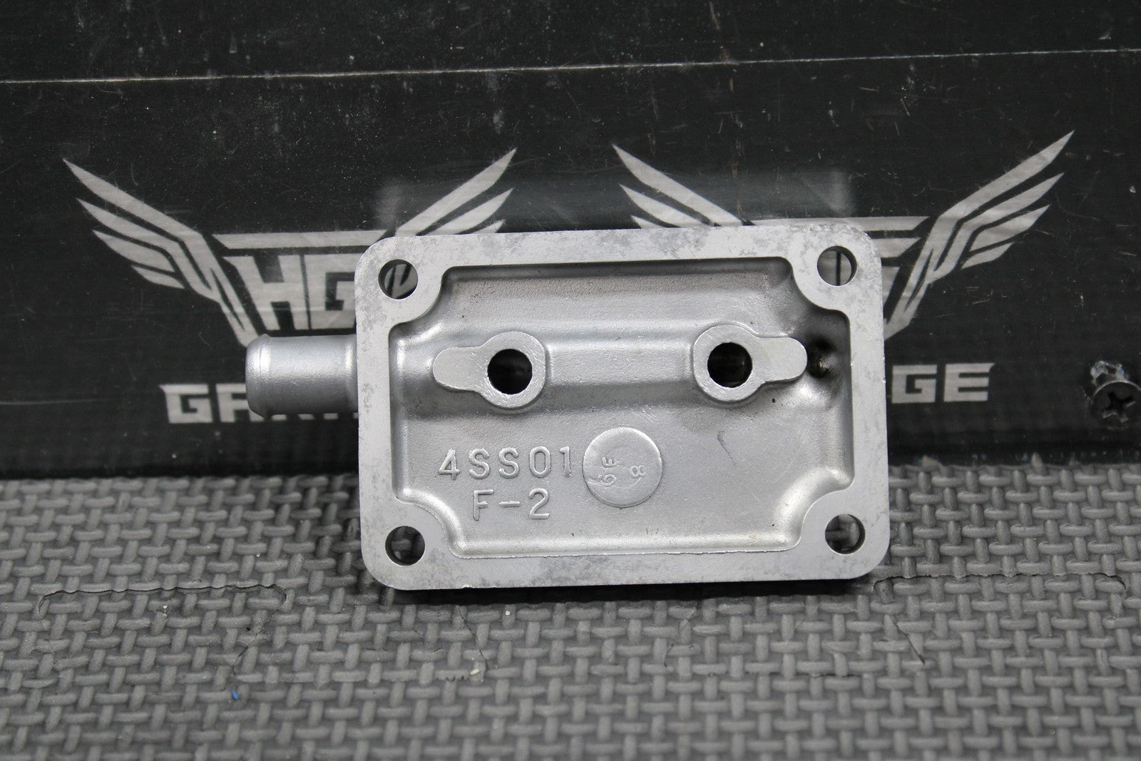 2005 YAMAHA 96 - 14 YZ125 OEM CYLINDER POWER VALVE COVER 4SS - 1131M - 01 - 00 - hggarage