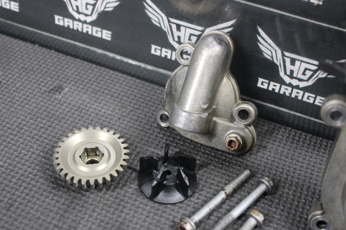 2013 KTM 65SX OEM Engine Motor Side Clutch Cover Waterpump 46330101000 - hggarage