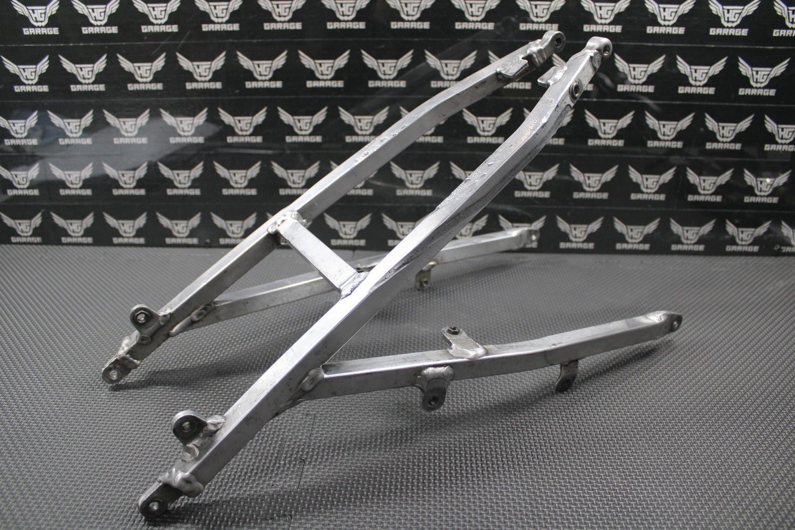 2000 2001 HONDA CR125R CR250R OEM REAR BACK SUB FRAME SUBFRAME 50200 - KZ3 - J30 - hggarage
