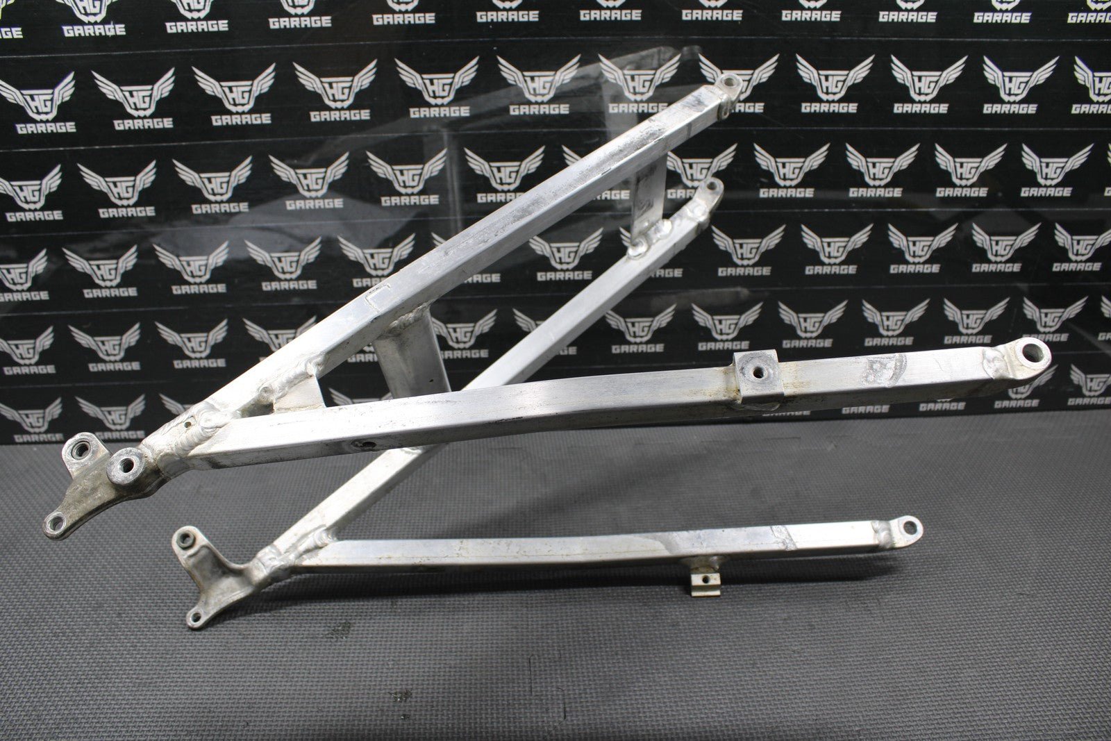 2005 HONDA CRF450R OEM REAR BACK SUB FRAME SUBFRAME SEAT RAIL 50200 - MEN - 730 - hggarage