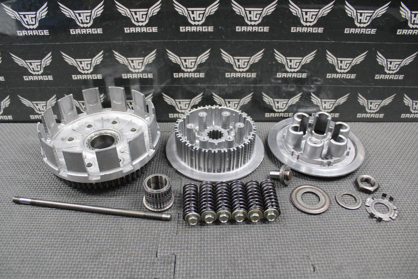 2001 HONDA 92 - 07 CR250R OEM CLUTCH BASKET PRESSURE PLATE CENTER HUB 22100 - KSK - 67 - hggarage