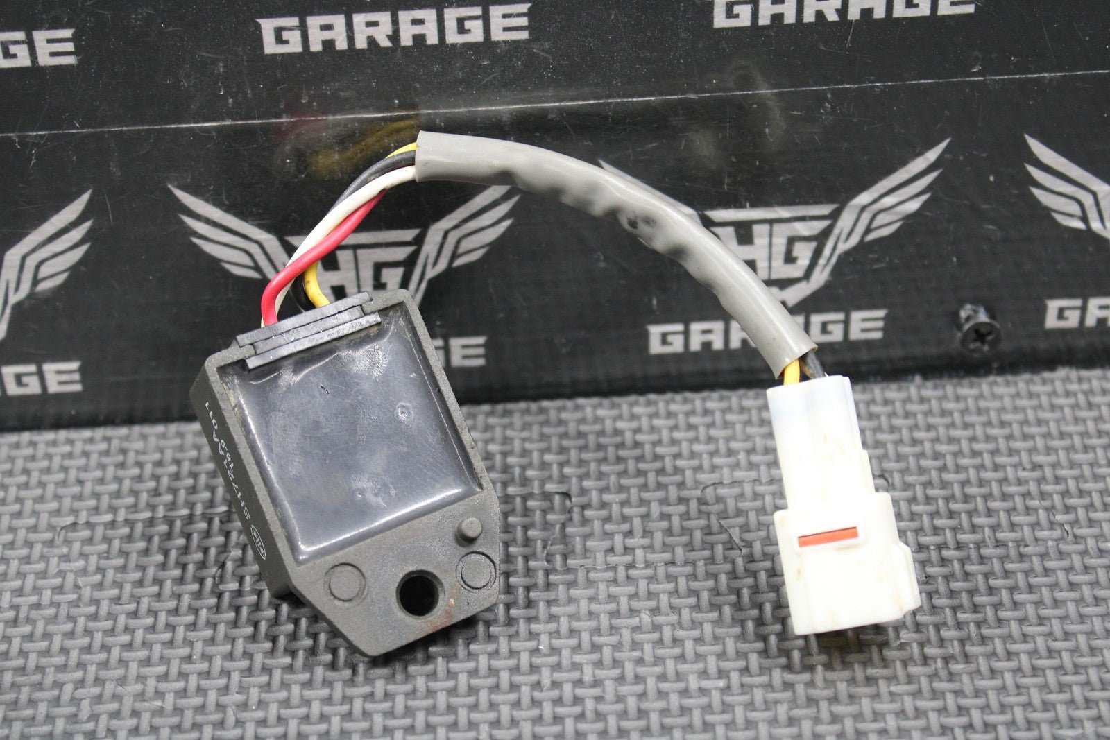 2010 KTM 06 - 11 250 XCF - W OEM RECTIFIER VOLTAGE REGULATOR WIRING 80011034000 GOOD - hggarage