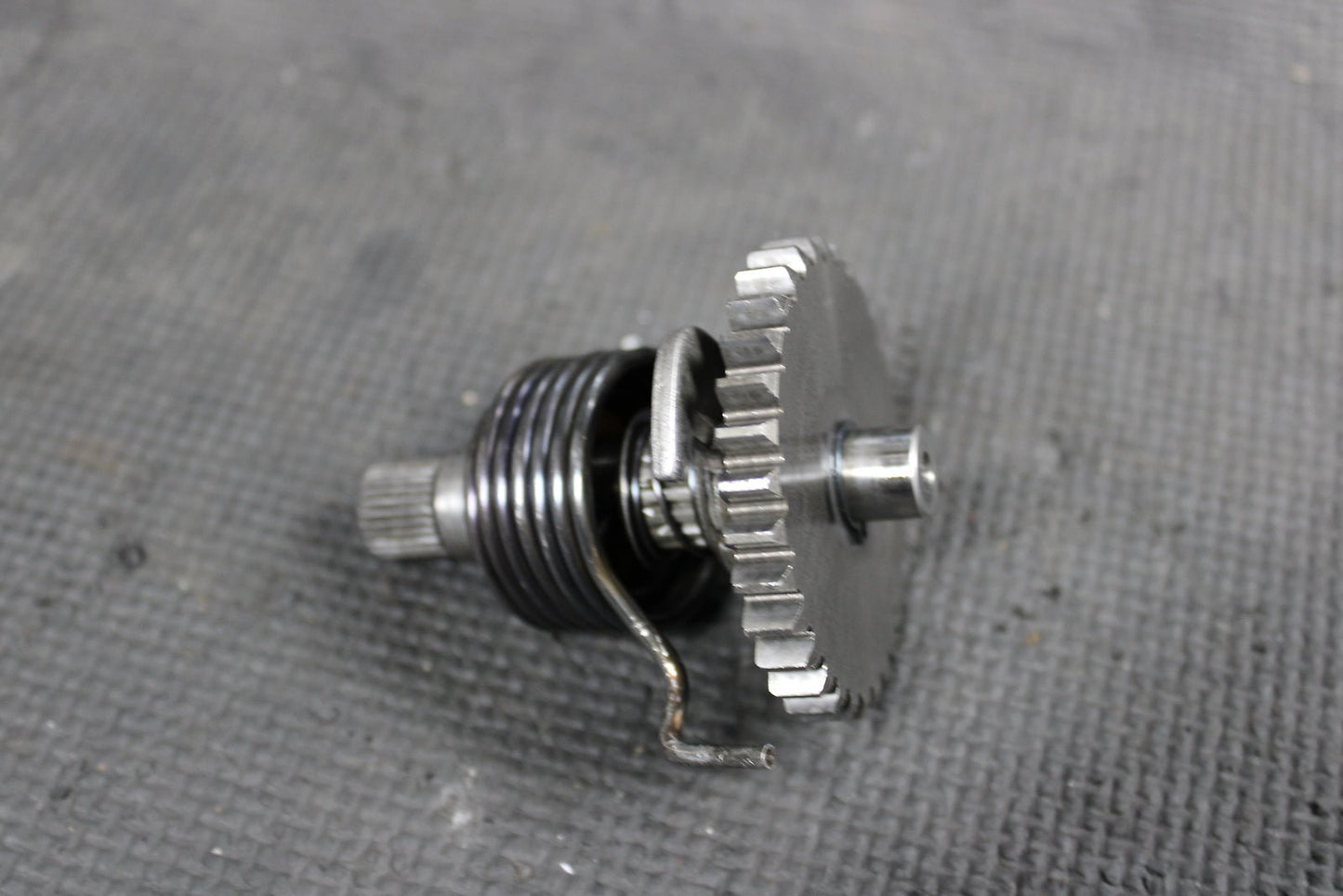 2005 KAWASAKI KX100 KX85 OEM KICKSTART KICK START SHAFT W IDLER GEAR - hggarage