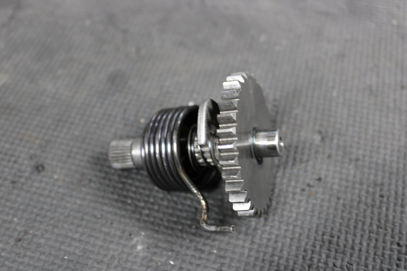 2005 KAWASAKI KX100 KX85 OEM KICKSTART KICK START SHAFT W IDLER GEAR - hggarage