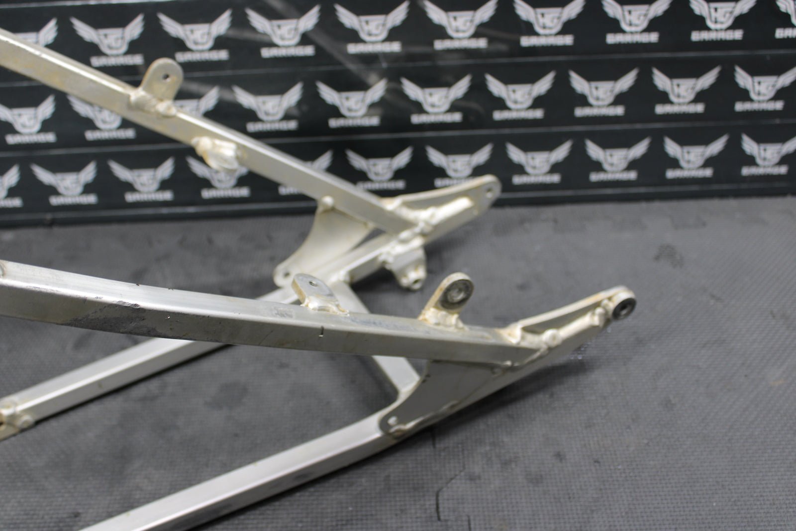 1999 SUZUKI 96 - 00 RM125 RM250 OEM REAR BACK SUB FRAME SUBFRAME 41200 - 36E00 - hggarage