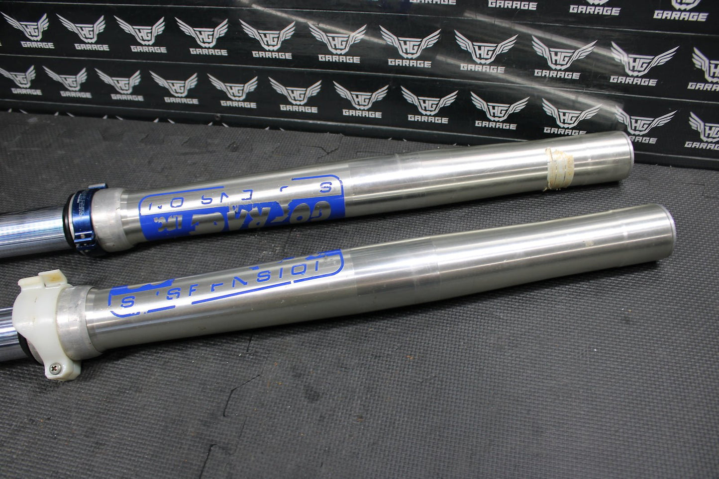 1999 YAMAHA YZ250 OEM RIGHT LEFT FRONT SUSPENSION FORKS SHOCKS 5CU - 23102 - 00 - 00 - hggarage