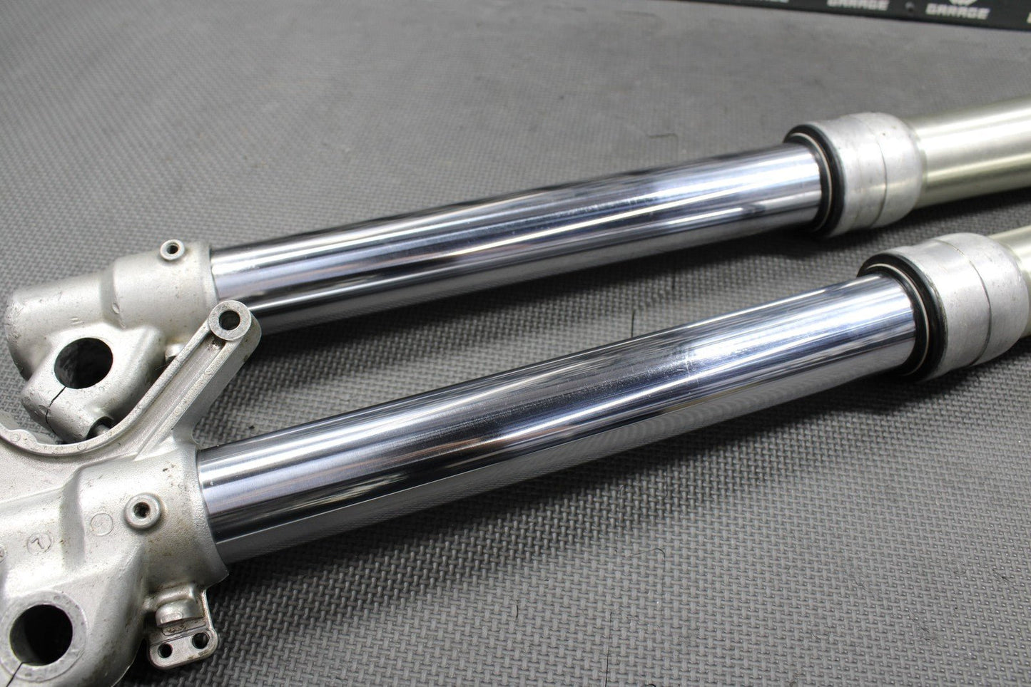 1999 YAMAHA YZ125 OEM RIGHT LEFT FRONT SUSPENSION FORKS SHOCKS 5ET - 23102 - 00 - 00 - hggarage