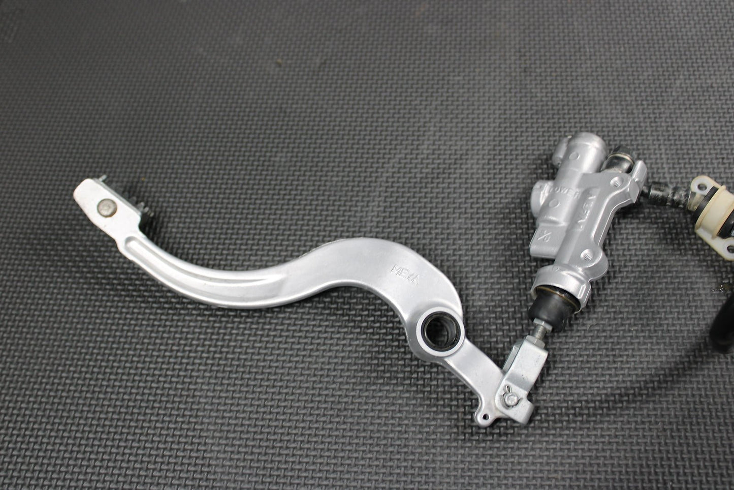2006 HONDA CRF450X OEM NISSIN REAR BACK BRAKE CALIPER MASTER CYLINDER LEVER - hggarage