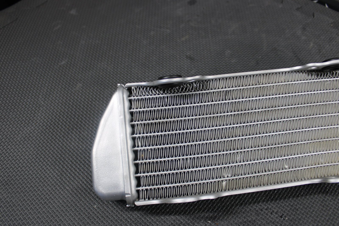 2007 KTM 2004 / 06 - 11 105 04 - 12 85SX OEM ENGINE MOTOR COOLING COOLER RADIATOR - hggarage