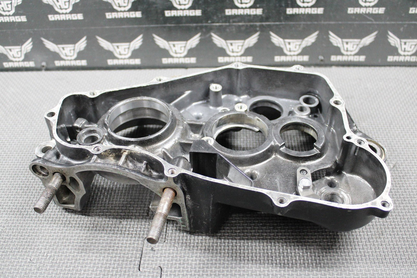 1988 HONDA CR250R OEM RIGHT ENGINE MOTOR CRANKCASE CRANK CASE 111A0 - KS7 - 830 NICE - hggarage