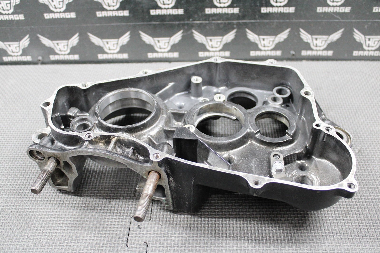1988 HONDA CR250R OEM RIGHT ENGINE MOTOR CRANKCASE CRANK CASE 111A0 - KS7 - 830 NICE - hggarage