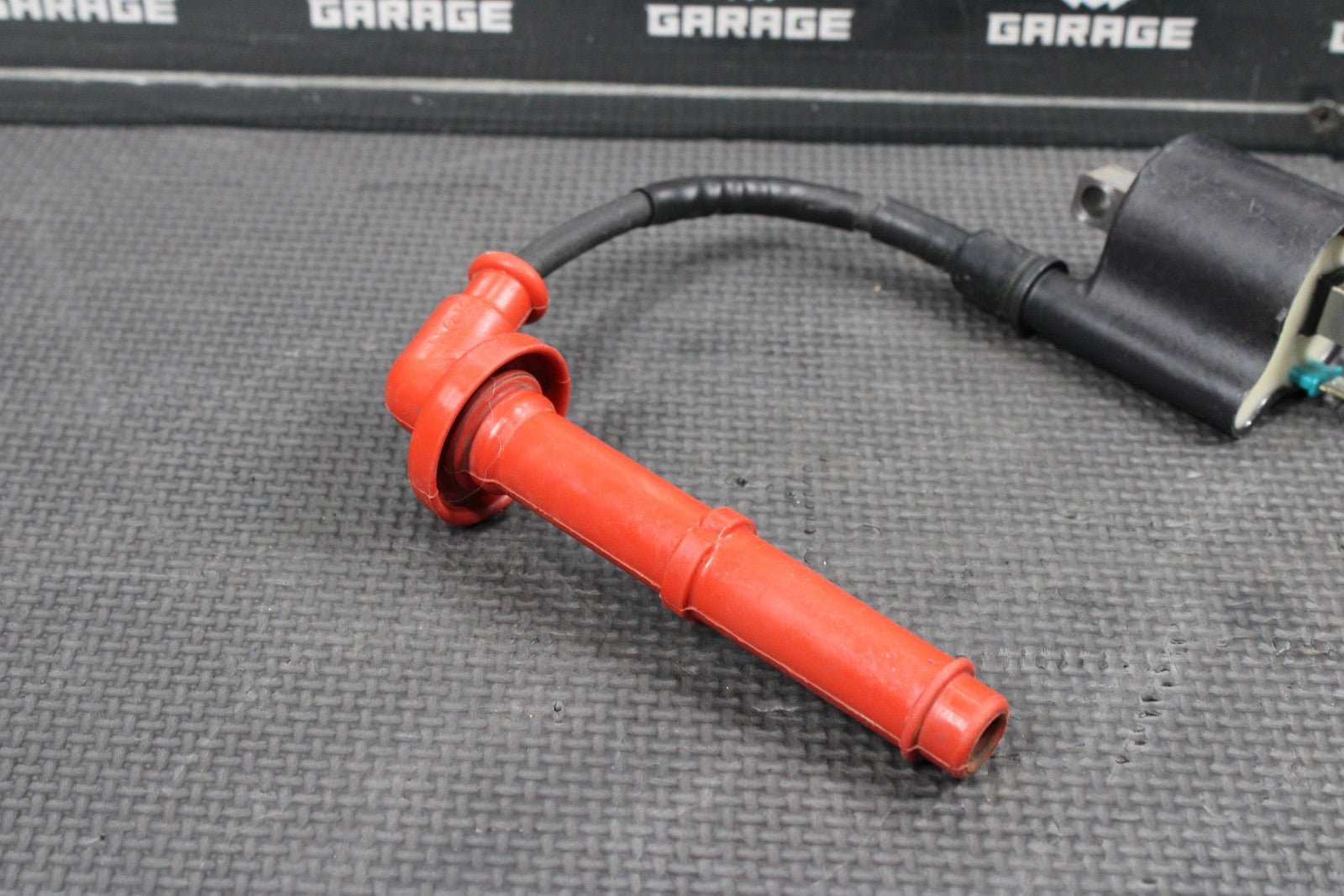 2023 HONDA 18 - 23 CRF250R 19 - 22 CRF250RX OEM IGNITION COIL CAP BOOT 30500 - MKE - A01 - hggarage