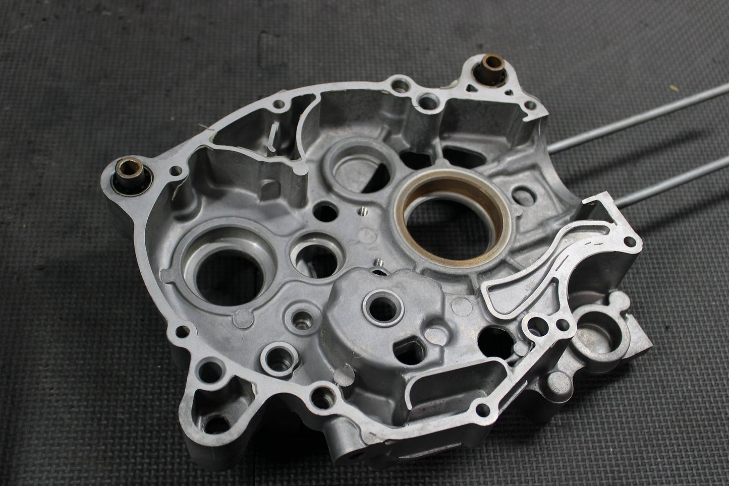2000 Yamaha TTR90 OEM Left Right Engine Motor Crankcase Crank Cases Block - hggarage