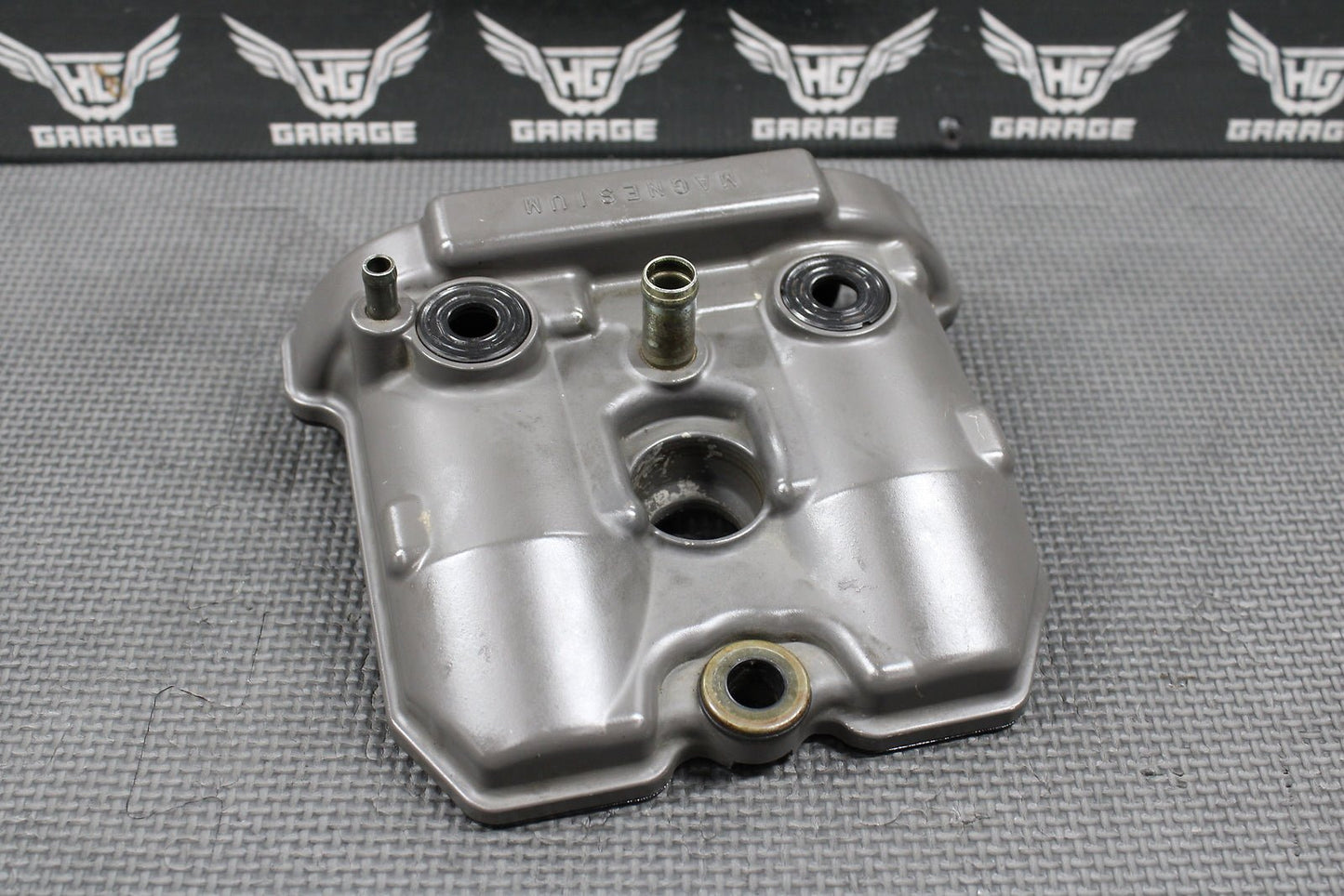 2000 SUZUKI DRZ400 DRZ400E OEM ENGINE CYLINDER HEAD VALVE COVER 11170 - 29F10 - hggarage