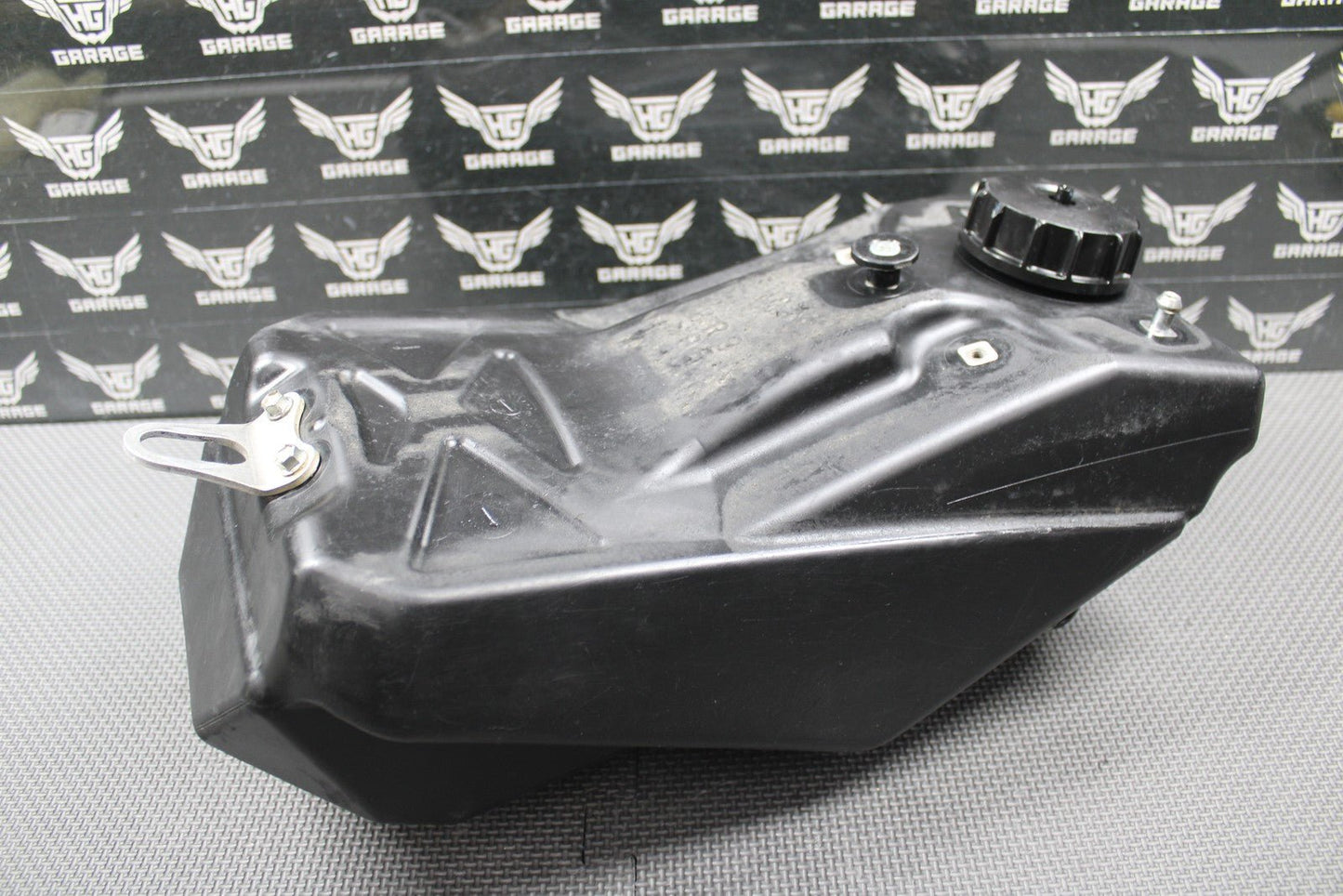 2020 YAMAHA 19 - 22 YZ250F YZ450F OEM GAS FUEL TANK CELL RESERVOIR BR9 - 24110 - 00 - 00 - hggarage