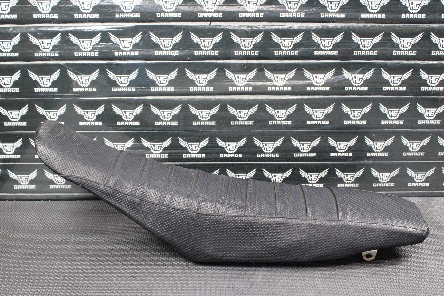2006 YAMAHA 06 - 08 YZ450F SDG SEAT SADDLE CUSHION PAN 5XC - 24710 - 91 - 00 - hggarage